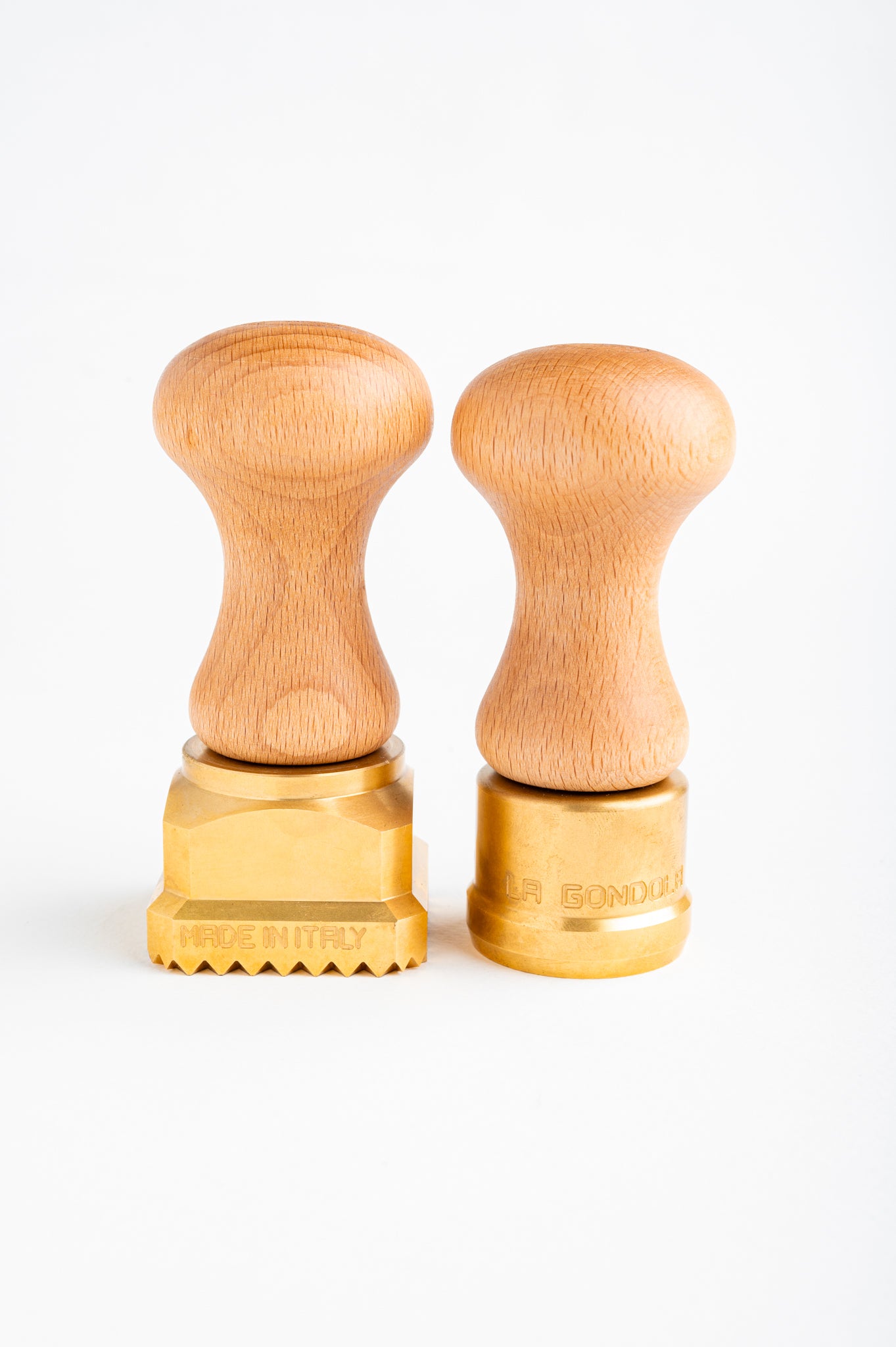 Professional set of two pasta and ravioli stamps: 1 Round and 1 Square