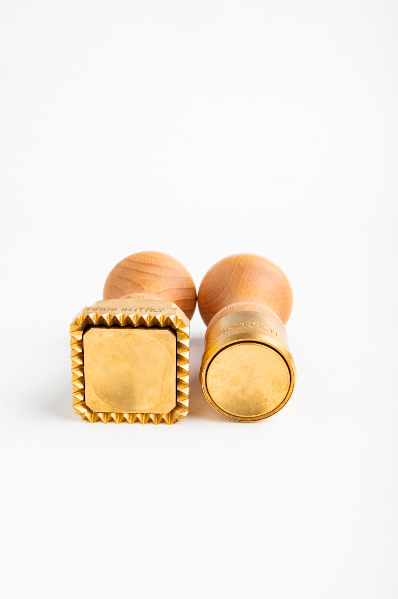 Professional set of two pasta and ravioli stamps: 1 Round and 1 Square