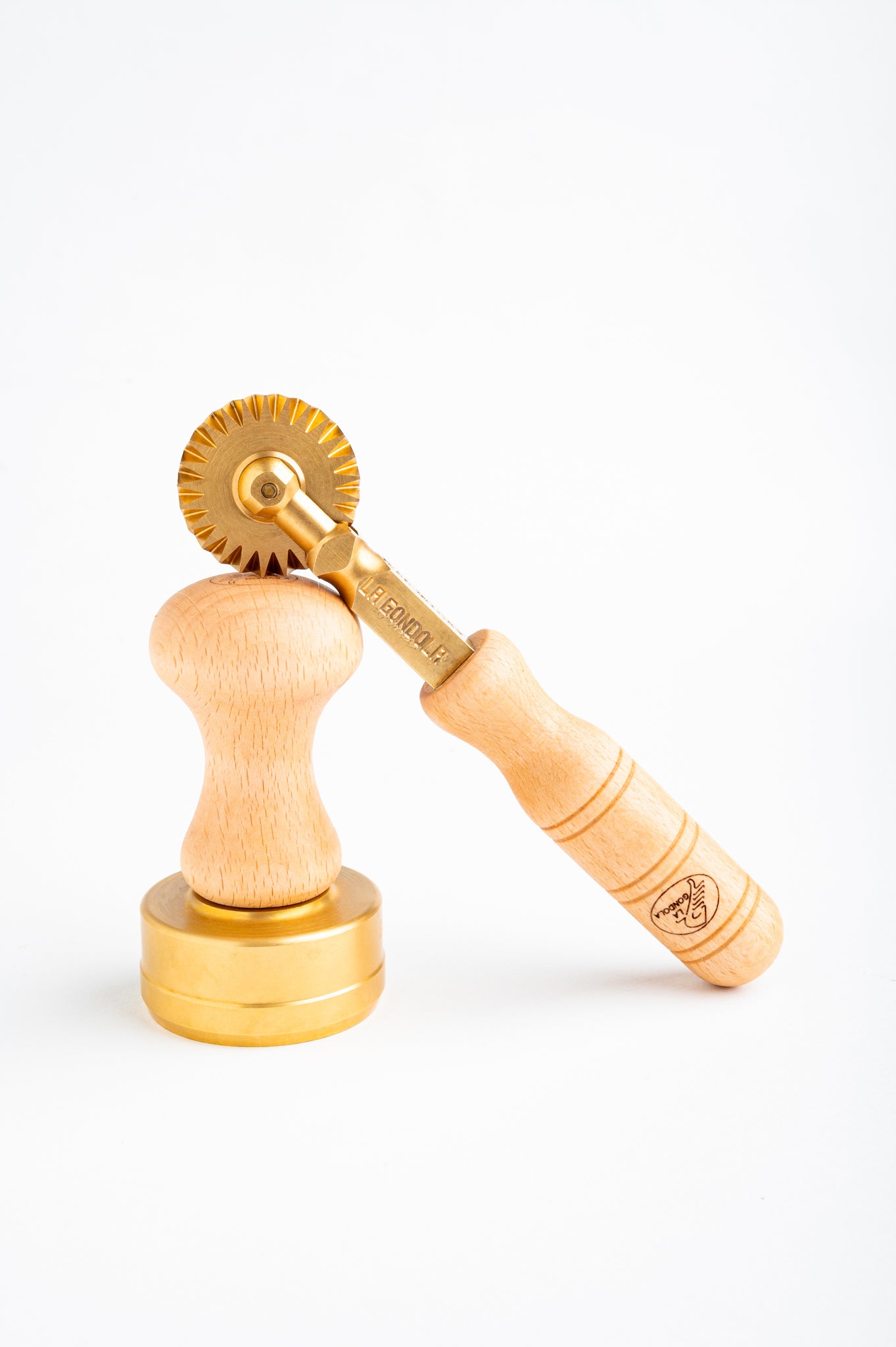 Stamp and cutter set for pasta