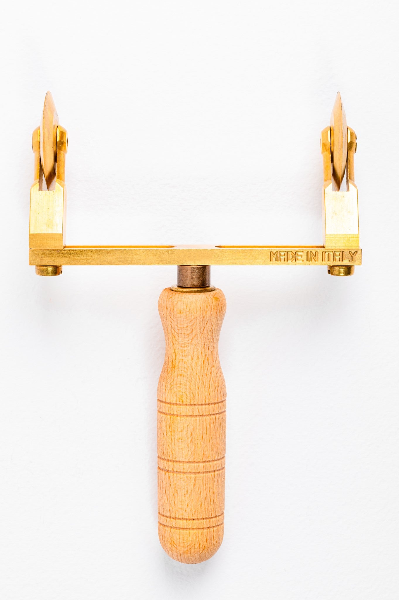 Adjustable Pasta and Ravioli Cutter with 2 Smooth Wheels