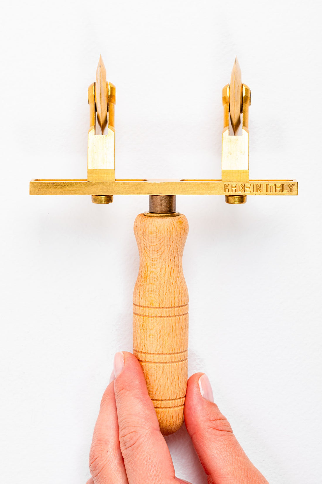 Adjustable Pasta and Ravioli Cutter with 2 Smooth Wheels