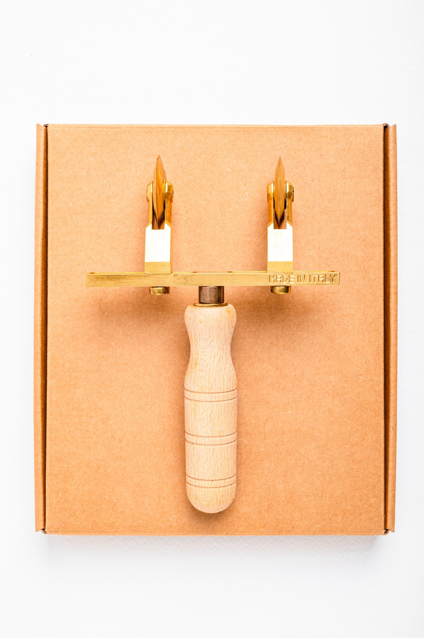 Adjustable Pasta and Ravioli Cutter with 2 Smooth Wheels