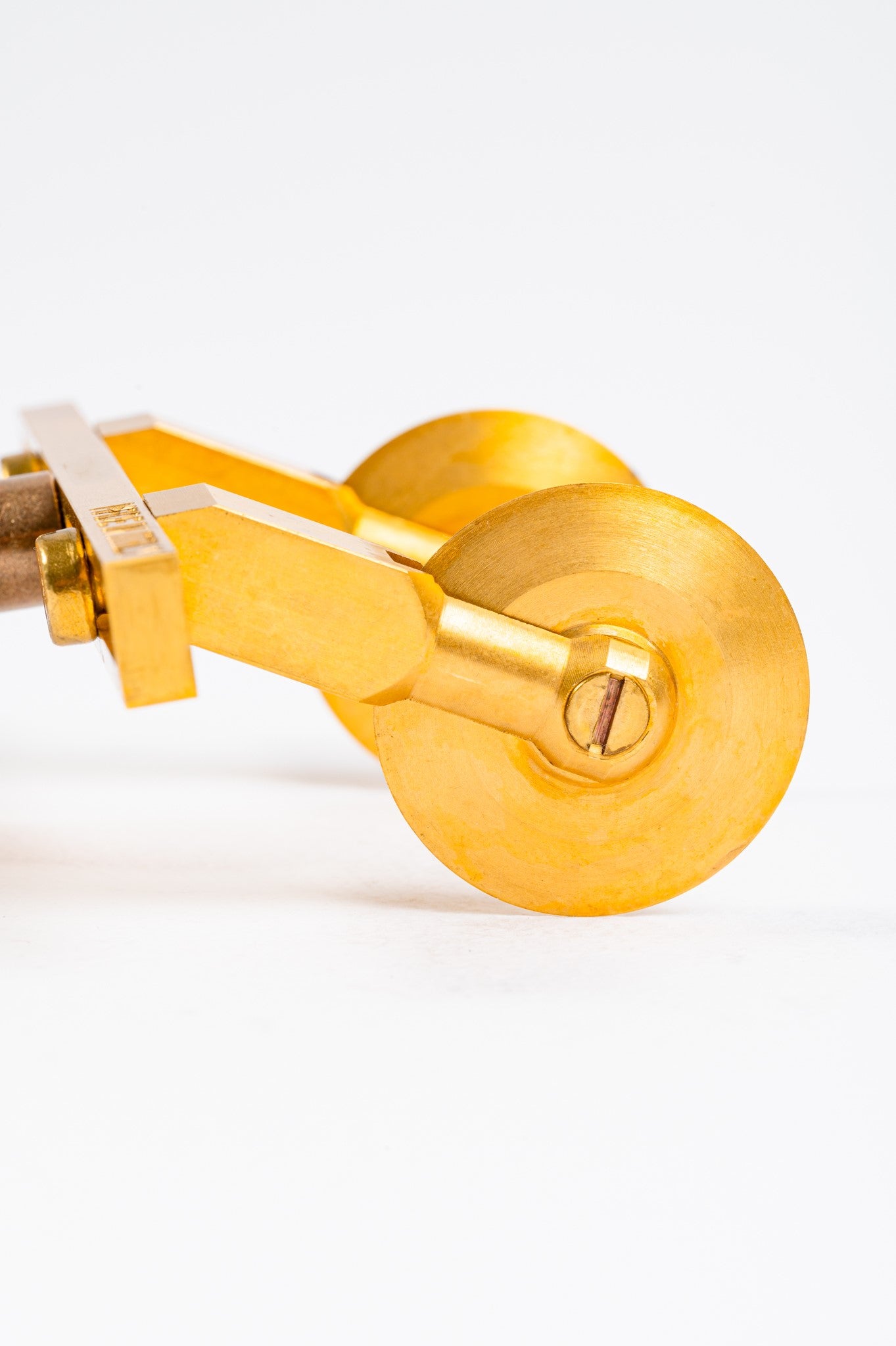 Adjustable Pasta and Ravioli Cutter with 2 Smooth Wheels