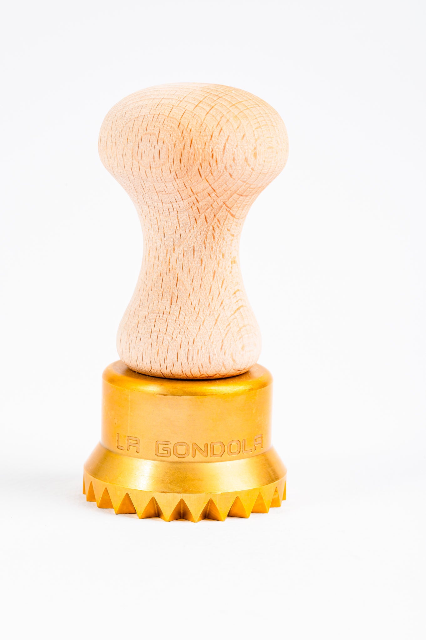 Professional Ravioli & Tortelli Festooned Round Stamp in Brass and Natural wood