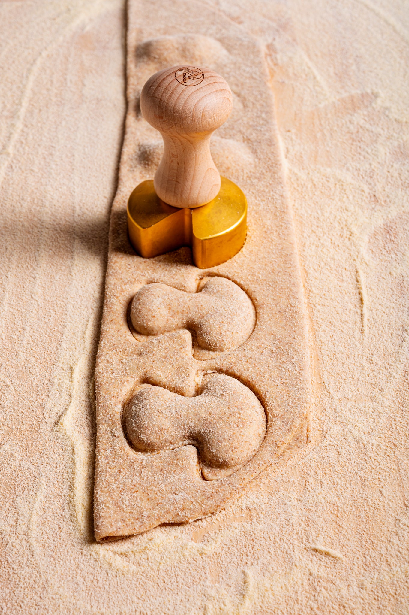 Professional Ravioli and Pasta MUSHROOM Stamp in Brass and Natural Wood - ELISA