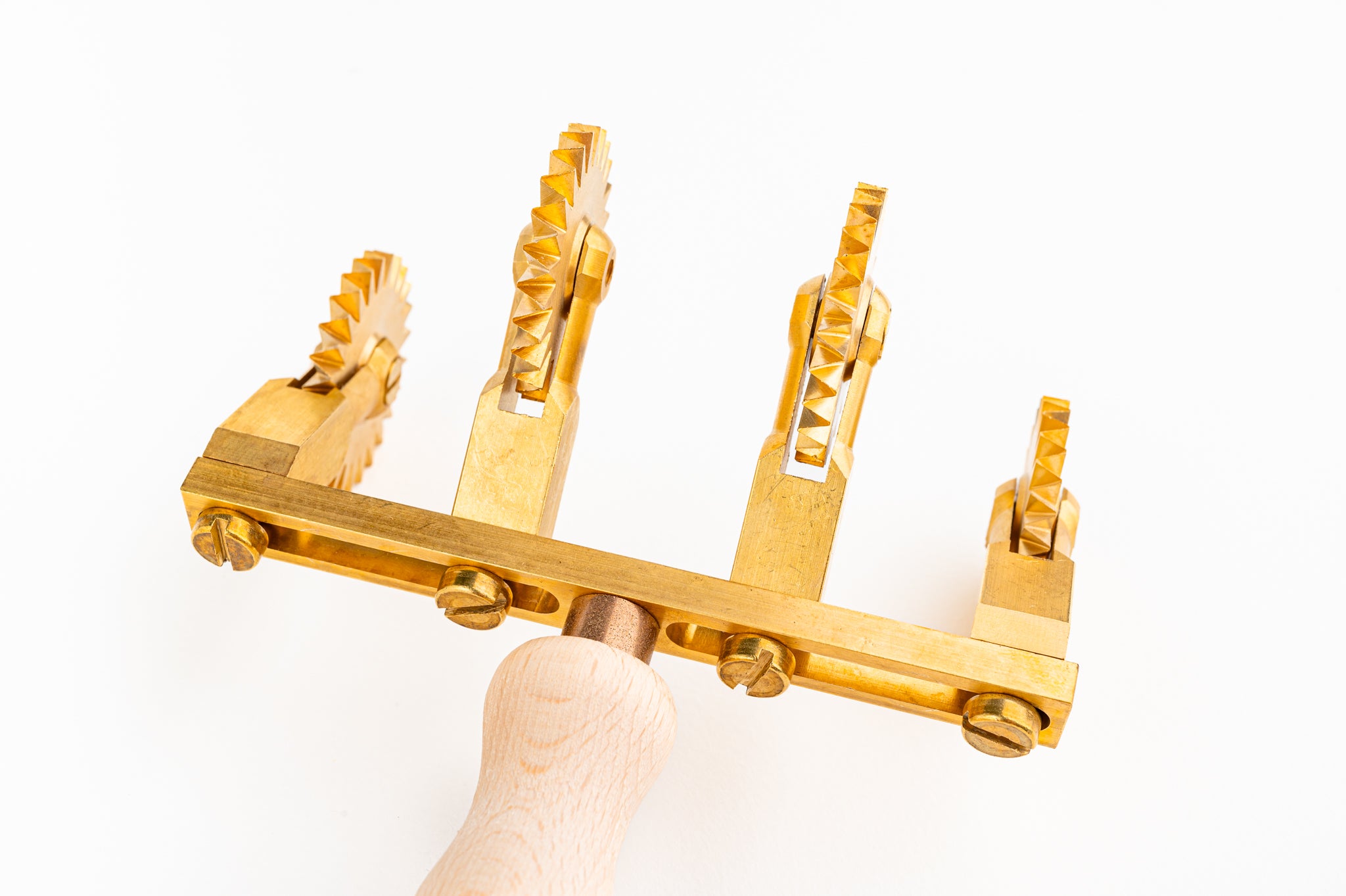 Professional Adjustable Pasta Cutter with 4 Fluted Wheels in Durable Brass and Natural Wood - SARO