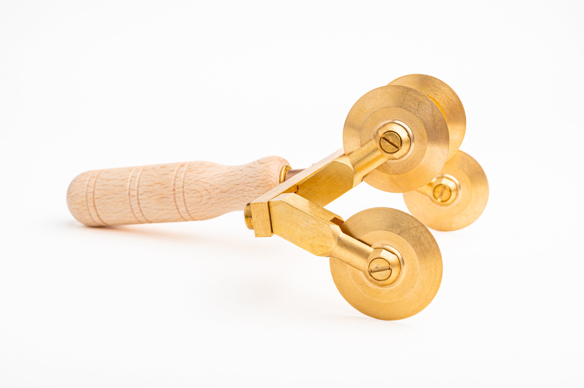 Professional Adjustable Pasta Cutter with 4 Smooth Wheels in Durable Brass and Natural Wood - SANTE