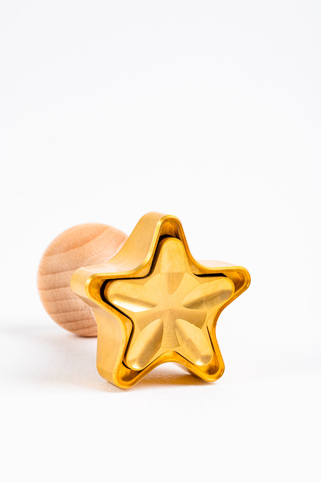 Professional Ravioli and Pasta STAR Stamp in Brass and Natural Wood - SOFIA
