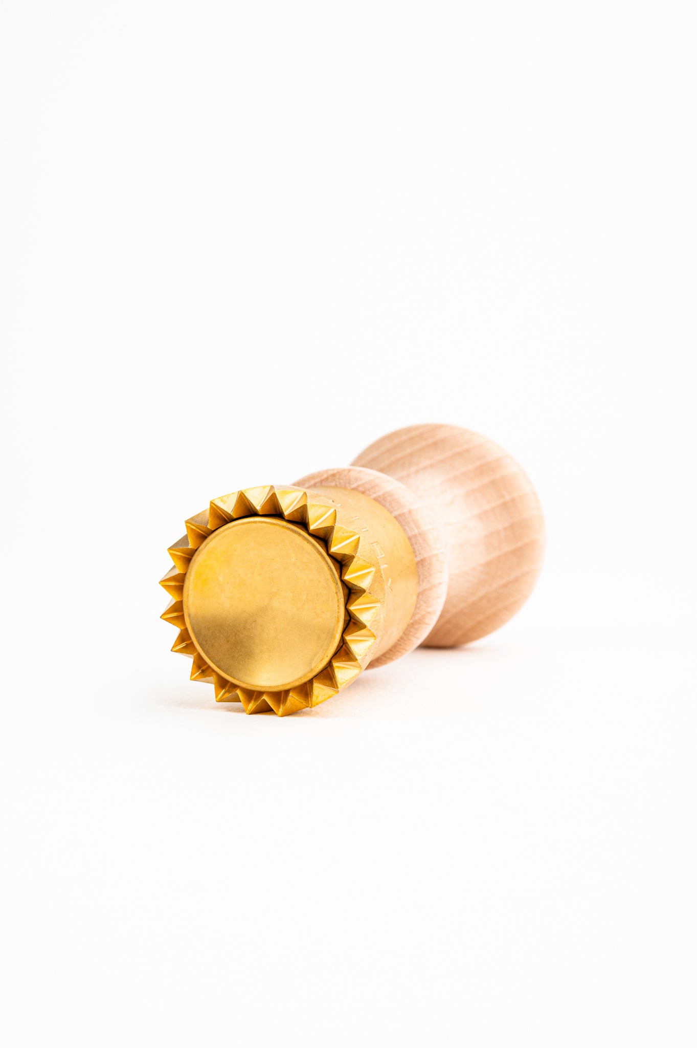 Professional Ravioli and Pasta ROUND (34mm) Stamp in Brass and Natural Wood - LEA