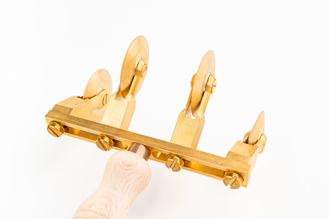 Professional Adjustable Pasta Cutter with 4 Smooth Wheels in Durable Brass and Natural Wood - SANTE