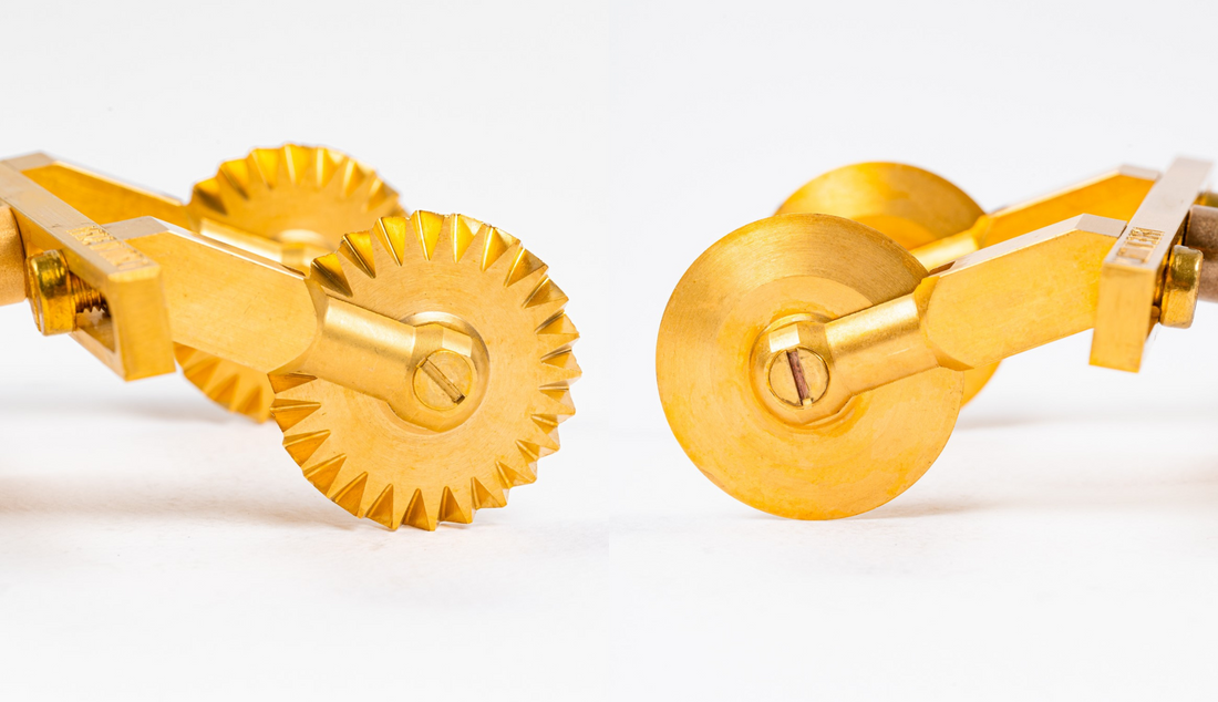 Professional Pasta Cutter Wheel, Ravioli Cutter, Timeless Natural Wood Handle and Durable Brass Head (Set of 2  Double Adjustable Festooned /Smooth Pasta Cutter Wheel) - ALDO